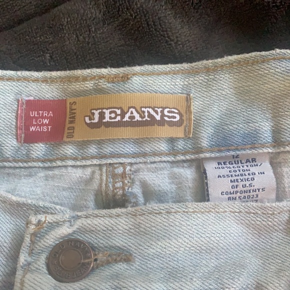 Old Navy Mini Skirt - Picture 3 of 5